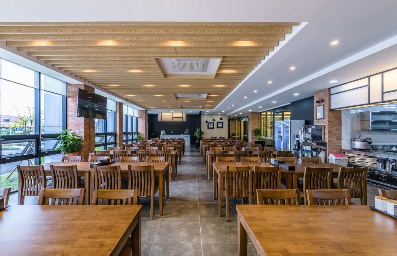 Thira Hotel Seogwipo Exterior photo