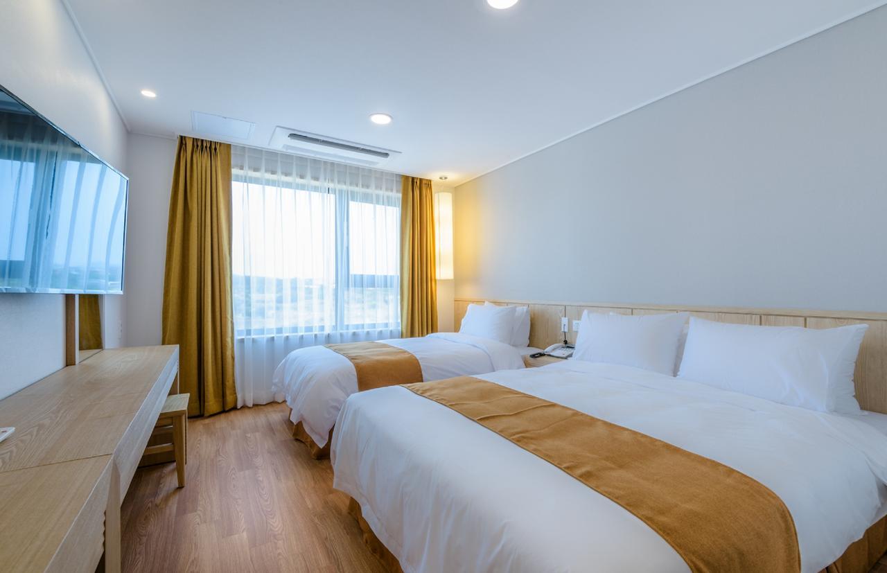 Thira Hotel Seogwipo Exterior photo