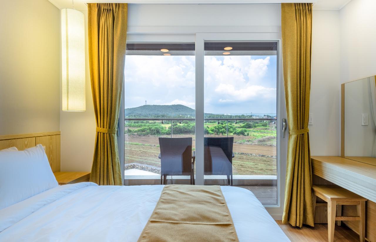 Thira Hotel Seogwipo Exterior photo